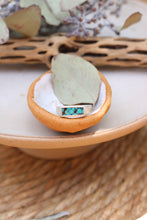 Load image into Gallery viewer, •Hubei Turquoise Ring - Size 10