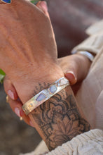 Load image into Gallery viewer, Tri Australian Opal Cuff