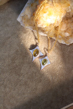 Load image into Gallery viewer, Starburst Cat-Eye Apatite Necklace - Small