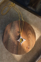 Load image into Gallery viewer, Starburst Cat-Eye Apatite Necklace - Large