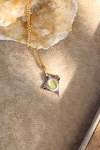 Load image into Gallery viewer, Starburst Cat-Eye Apatite Necklace - Small
