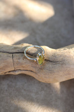 Load image into Gallery viewer, Cat-eye Apatite Ring -Size 7