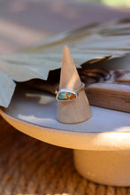 Load image into Gallery viewer, •Australian Opal Ring - Size 7.5