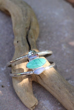Load image into Gallery viewer, Flower Cuff
