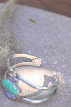 Load image into Gallery viewer, Flower Cuff
