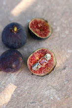 Load image into Gallery viewer, Sunstone Ring - Size (small) 6.25
