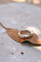 Load image into Gallery viewer, Sunstone Ring - Size (small) 7
