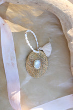 Load image into Gallery viewer, Mother of Pearl Ornaments
