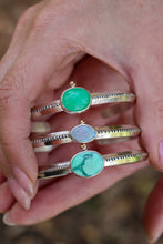 Load image into Gallery viewer, COSMO Cuff - Chrysoprase
