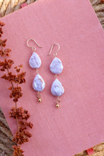 Load image into Gallery viewer, Sweetheart Freshwater Pearl Earrings
