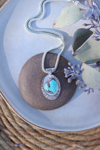 Load image into Gallery viewer, Turquoise Necklace
