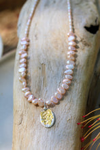 Load image into Gallery viewer, Pearl Beaded Necklace
