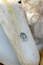 Load image into Gallery viewer, INTO THE WINDOW Necklace - Medium
